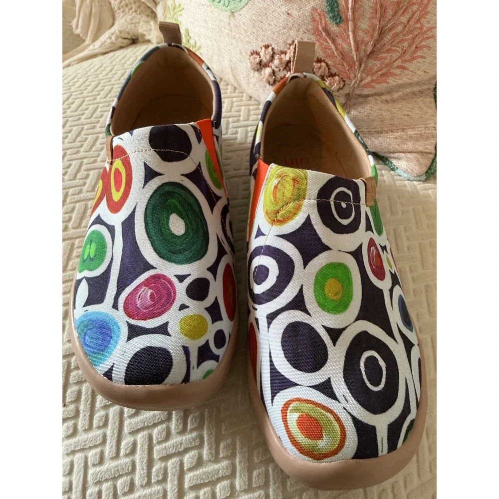 NWOT UIN OOPSY DAISY PRINT ARTISTIC casual slip on walking travel shoe size 10.5 - Picture 3 of 8